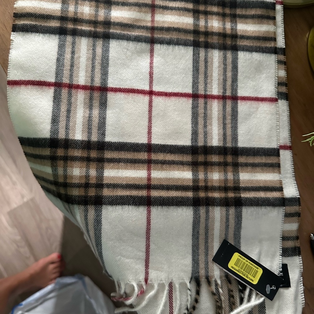 Dillard’s NEW Plaid Scarf with Fringe